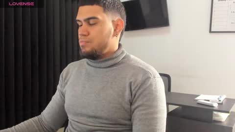 ig aaron hunter123 online show from March 13, 2:12 pm