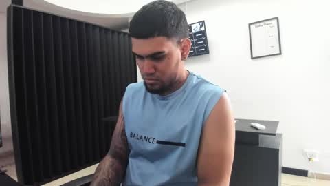 ig aaron hunter123 online show from March 26, 3:17 pm