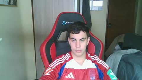 aaronlavine online show from April 22, 4:19 pm