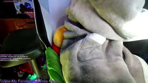 Aaron Skeetman online show from December 22, 1:19 pm