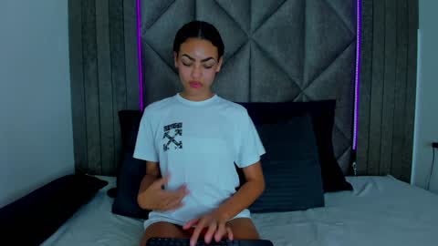   AASHLEY  online show from January 21, 7:39 pm