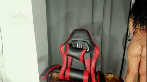 Snapshot of abbi_moon chatting on June 20, 3:48 pm Martina online show from June 20, 3:48 pm