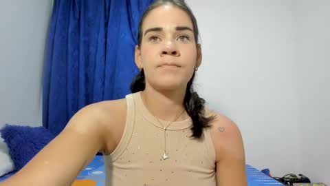 Snapshot of abby_connie chatting on May 15, 3:13 am Abby Connie online show from May 15, 3:13 am