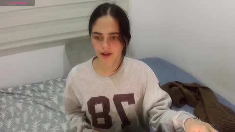 Snapshot of abby_jensen chatting on September 25, 3:21 am abby jense online show from September 25, 3:21 am