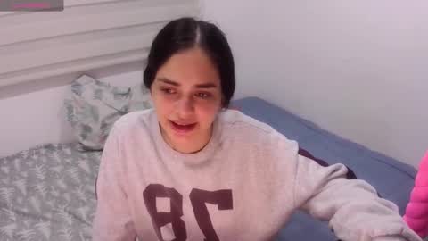 Snapshot of abby_jensen chatting on October 13, 2:33 am abby jense online show from October 13, 2:33 am