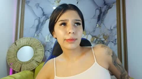 Snapshot of abby_rouse_m chatting on May 14, 2:40 am ABBY ROUSE online show from May 14, 2:40 am