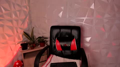 Abby Saenz online show from May 15, 11:34 pm