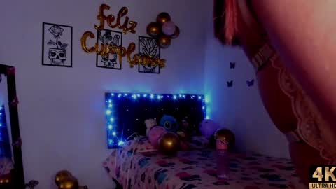 Snapshot of abby_sexygirl1 chatting on January 6, 8:35 am Abby online show from January 6, 8:35 am