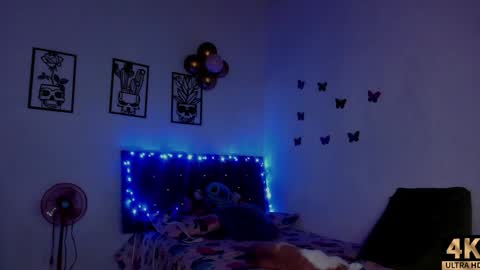 Snapshot of abby_sexygirl1 chatting on January 13, 2:07 am Abby online show from January 13, 2:07 am