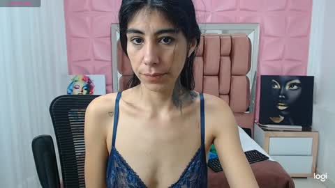 Snapshot of abby_sexyxx chatting on December 11, 1:58 am abby sexyxx online show from December 11, 1:58 am