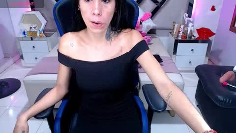 Snapshot of abby_sexyxx chatting on December 15, 10:15 pm abby sexyxx online show from December 15, 10:15 pm