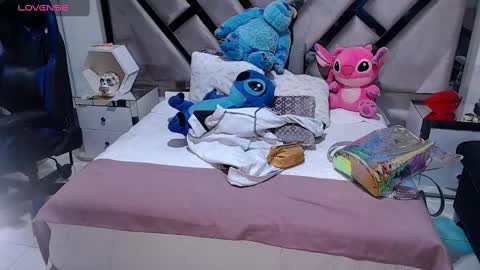 Snapshot of abby_sexyxx chatting on December 30, 1:15 am abby sexyxx online show from December 30, 1:15 am