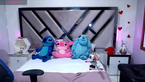 Snapshot of abby_sexyxx chatting on January 1, 12:00 am abby sexyxx online show from January 1, 12:00 am