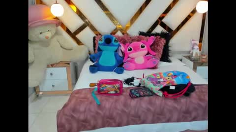 Snapshot of abby_sexyxx chatting on September 13, 8:41 pm abby sexyxx online show from September 13, 8:41 pm