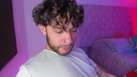 START TRANSMISSION ---- AM COLOMBIA TIME online show from April 3, 7:39 am