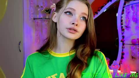 Snapshot of abbycartman chatting on May 23, 5:39 pm Abby online show from May 23, 5:39 pm