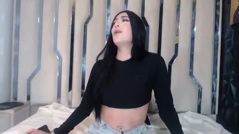 Snapshot of abbycuteh chatting on December 14, 1:55 am AbbyCuteh online show from December 14, 1:55 am