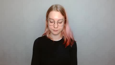 Snapshot of abbymoore__ chatting on December 14, 12:55 pm Abby Lovense is active online show from December 14, 12:55 pm