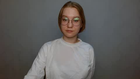 Snapshot of abbymoore__ chatting on December 27, 12:12 pm Abby Lovense is active online show from December 27, 12:12 pm