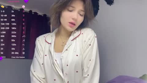Snapshot of abbymoos chatting on April 18, 10:08 am Abby online show from April 18, 10:08 am