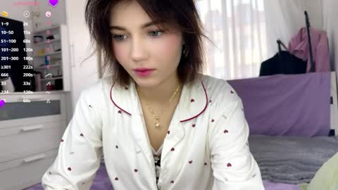Snapshot of abbymoos chatting on May 8, 9:14 am Abby online show from May 8, 9:14 am