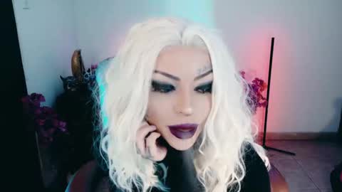 Snapshot of abbypink69 chatting on May 9, 2:39 am Abby online show from May 9, 2:39 am