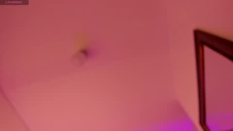 abbyswan_ online show from February 7, 11:36 am