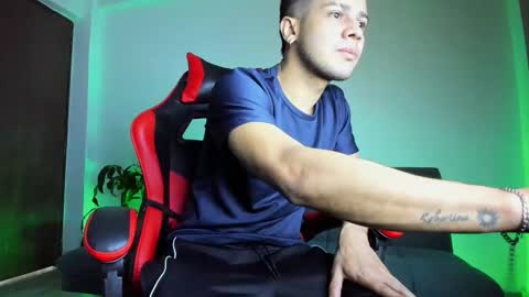 Snapshot of abelasburgo chatting on February 28, 12:22 am Independence model AbelAsburgo online show from February 28, 12:22 am