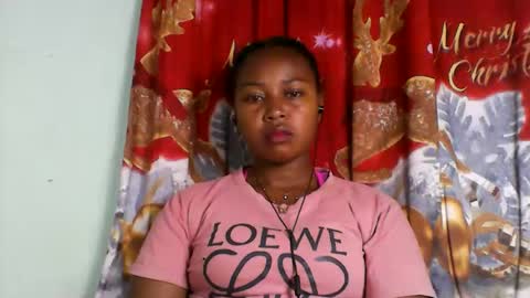 Snapshot of abella677022 chatting on June 1, 6:42 pm abella677022 online show from June 1, 6:42 pm