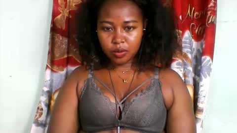 Snapshot of abella677022 chatting on June 2, 6:54 pm abella677022 online show from June 2, 6:54 pm