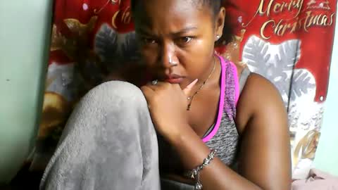 Snapshot of abella677022 chatting on June 8, 4:35 am abella677022 online show from June 8, 4:35 am