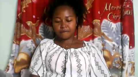 Snapshot of abella677022 chatting on June 8, 4:40 pm abella677022 online show from June 8, 4:40 pm