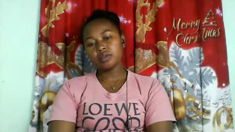 Snapshot of abella677022 chatting on June 10, 5:23 pm abella677022 online show from June 10, 5:23 pm