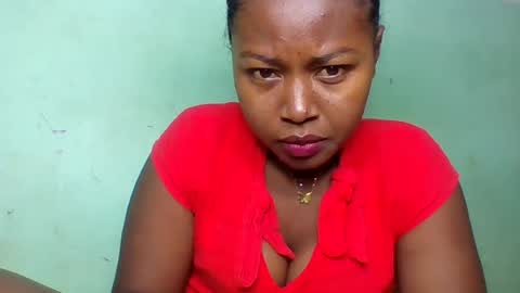 Snapshot of abella677022 chatting on June 16, 5:10 am abella677022 online show from June 16, 5:10 am
