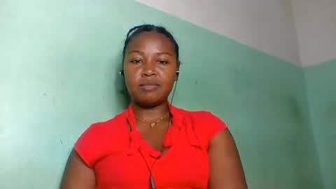 Snapshot of abella677022 chatting on June 16, 5:15 pm abella677022 online show from June 16, 5:15 pm