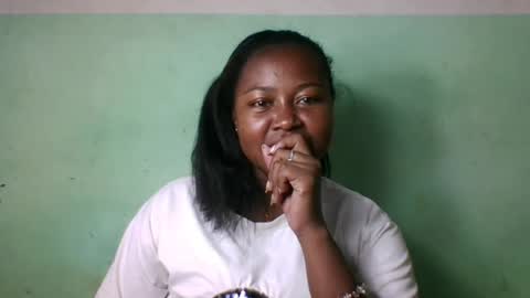 Snapshot of abella677022 chatting on June 28, 1:39 pm abella677022 online show from June 28, 1:39 pm