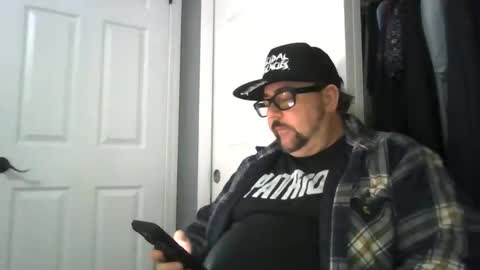 AJ online show from May 17, 11:34 pm
