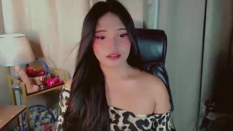 Snapshot of abetterchristine chatting on May 13, 5:05 am Abetterchristine online show from May 13, 5:05 am