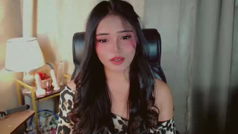 Snapshot of abetterchristine chatting on June 3, 4:15 am Abetterchristine online show from June 3, 4:15 am