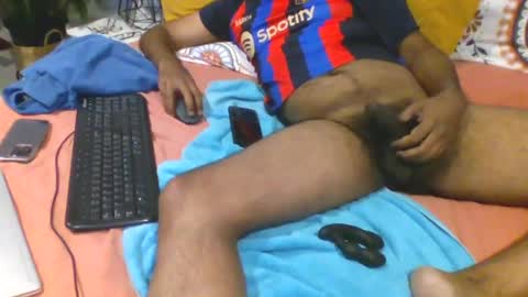 Snapshot of abhi_cam chatting on January 8, 1:21 am Naked Gentleman online show from January 8, 1:21 am