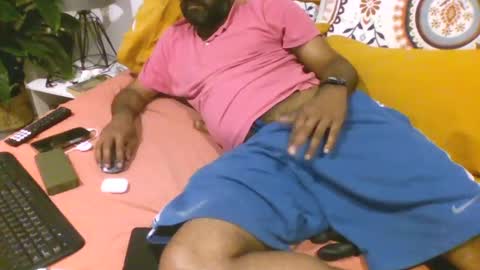 Snapshot of abhi_cam chatting on January 14, 1:47 am Naked Gentleman online show from January 14, 1:47 am