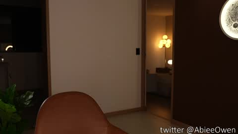 Snapshot of abie_owen chatting on May 15, 11:34 pm abie_owen online show from May 15, 11:34 pm