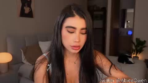 Snapshot of abie_owen chatting on July 23, 12:13 am abie_owen online show from July 23, 12:13 am