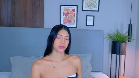 abiehils online show from March 19, 11:47 am