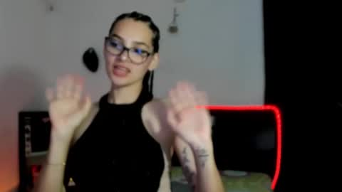 Snapshot of abigail_monroe__ chatting on November 17, 3:56 am abigail_monroe__ online show from November 17, 3:56 am