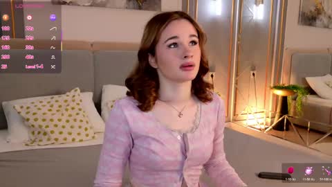 Snapshot of abigailforl chatting on May 16, 5:04 am abigailforl online show from May 16, 5:04 am