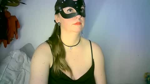 Snapshot of abigailove4u chatting on March 2, 1:04 am GoldenFish online show from March 2, 1:04 am