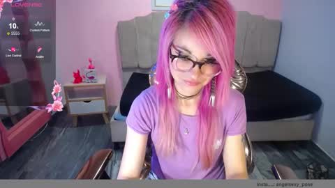 abril_ch_ online show from October 24, 10:55 am