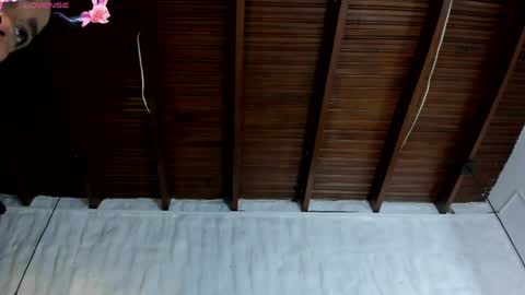 Snapshot of abril_gomez_11 chatting on May 16, 7:34 pm abril_gomez_11 online show from May 16, 7:34 pm
