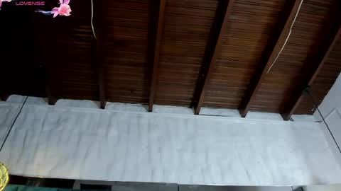 Snapshot of abril_gomez_11 chatting on May 16, 7:45 pm abril_gomez_11 online show from May 16, 7:45 pm